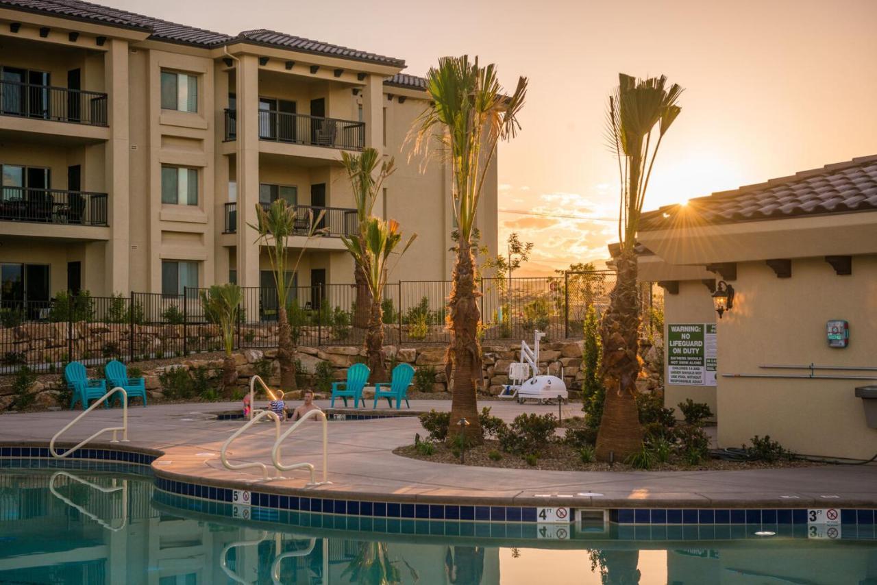 W307 Third Floor 3-Bedroom Pool View St. George Exterior photo