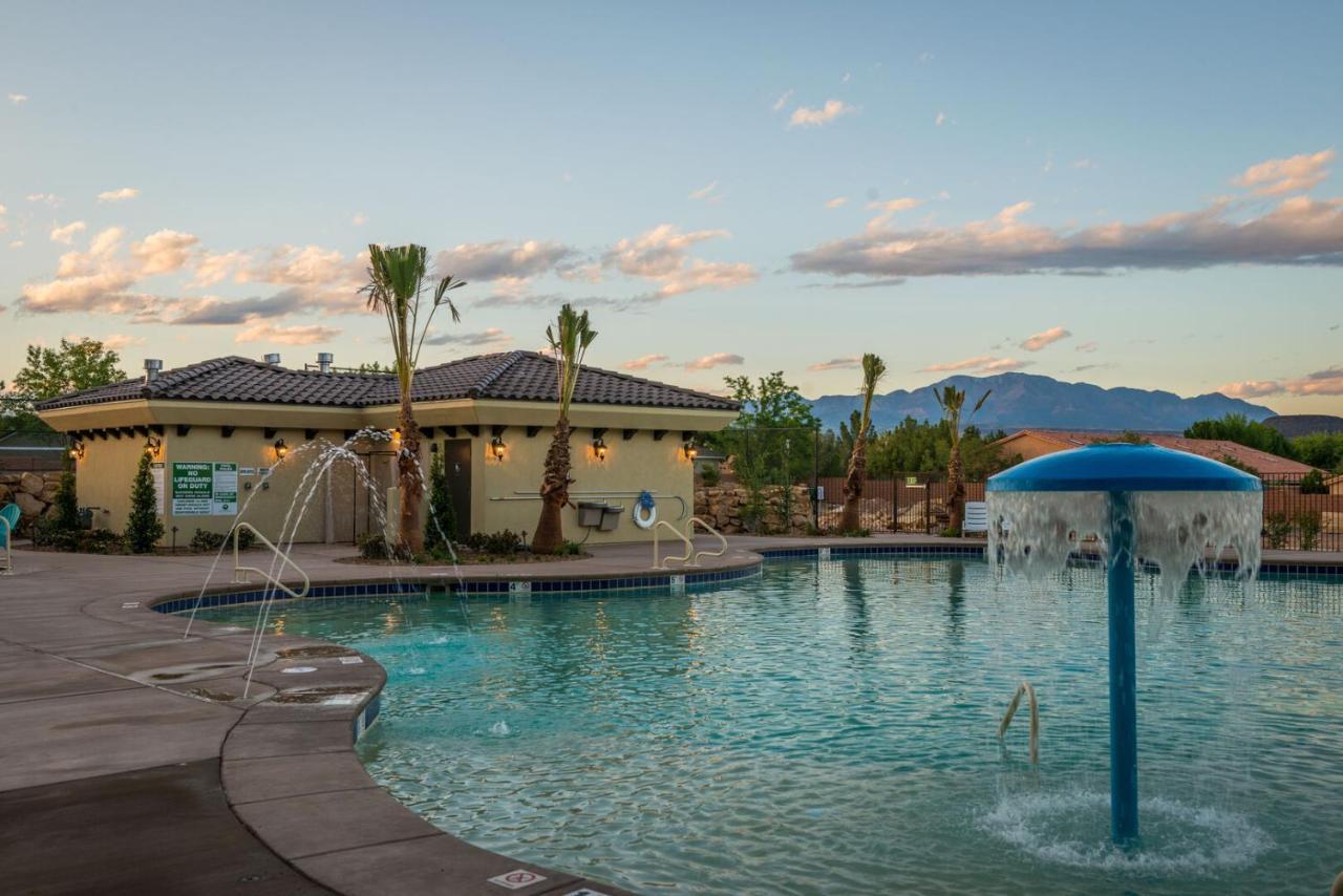 W307 Third Floor 3-Bedroom Pool View St. George Exterior photo